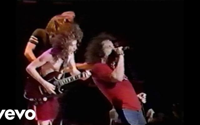 AC/DC – What Do You Do For Money Honey (Live in Tokyo, 1981)